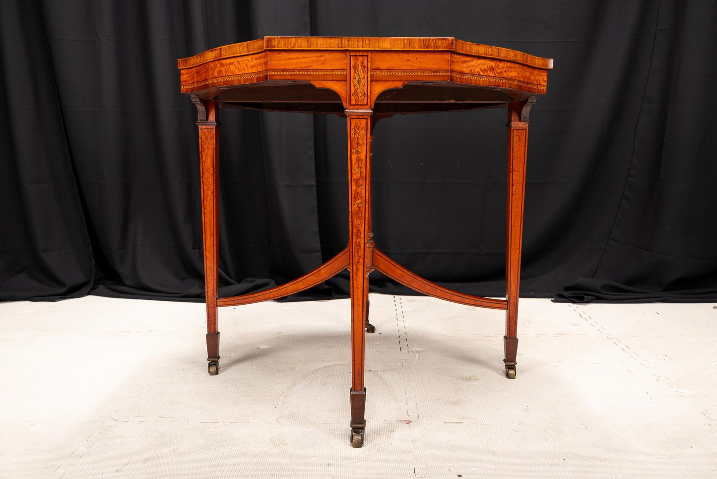 Late 19th Century Edwardian Crossbanded Marquetry Center Table - Highly Detailed , Antique Furniture, Incredible Woodworking Card Table