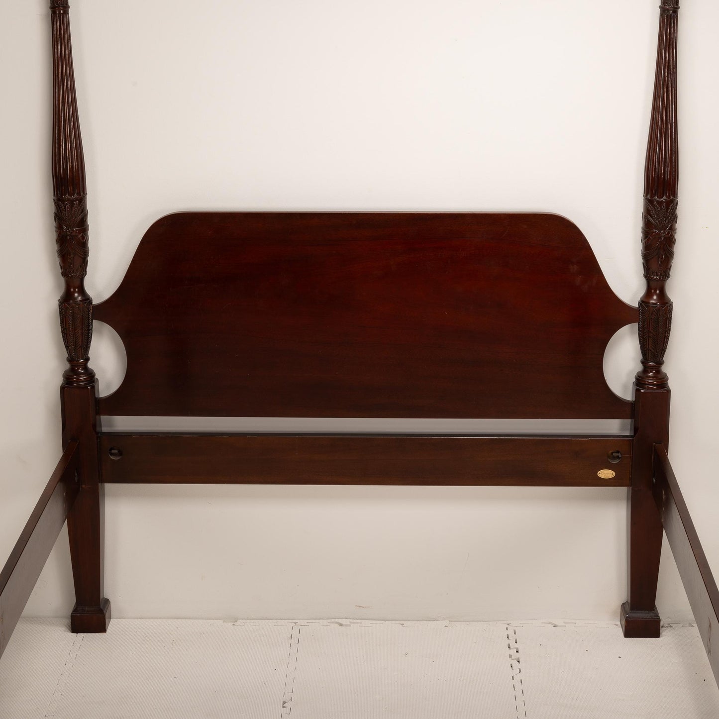 Council Furniture Georgian Rice Carved Mahogany Queen Size Poster Bed - Traditional Americana Bedframe - Gorgeous Craftsmanship