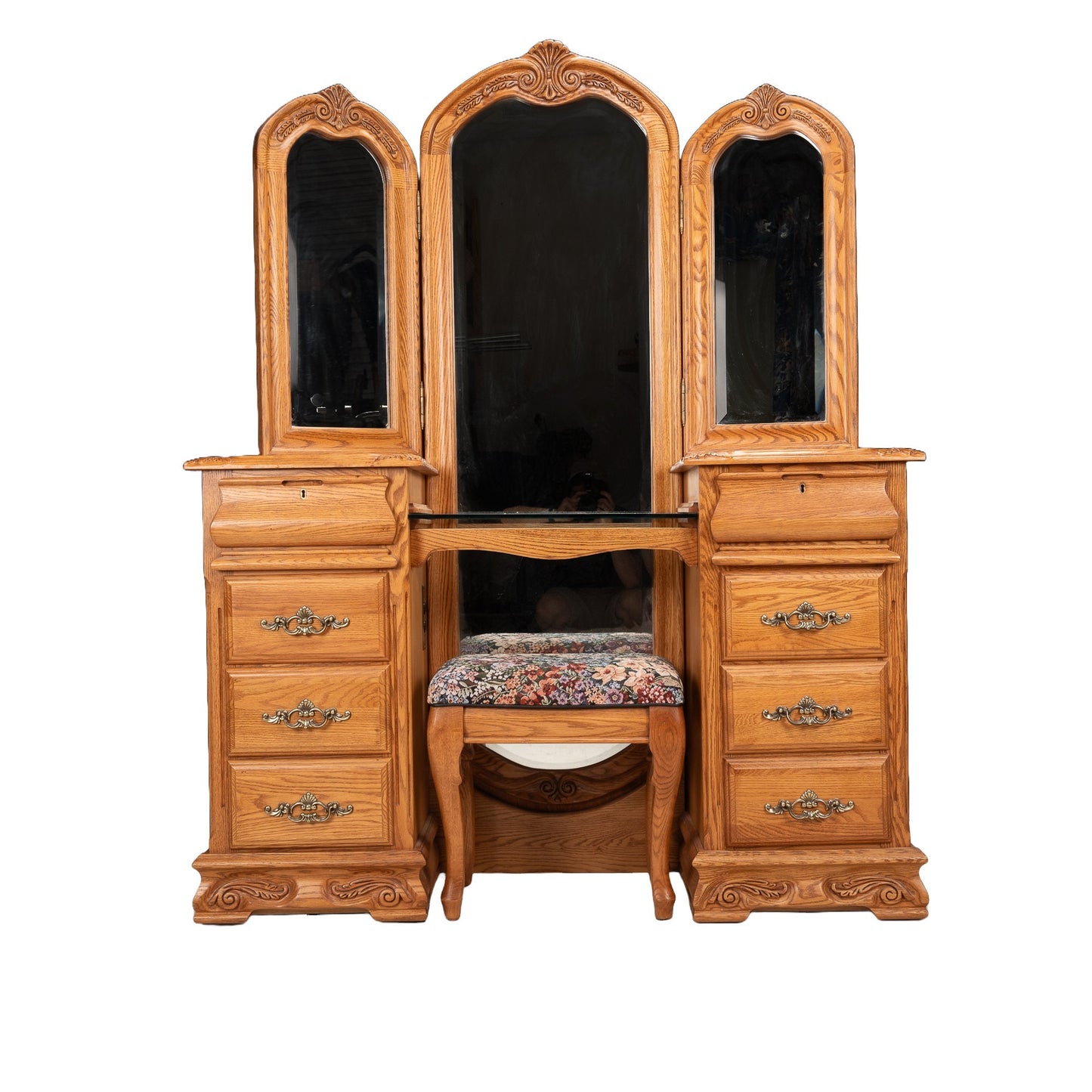 Oakwood Interiors Oakcrest Vanity W/ Bench, Carved Solid Red Oak Beautiful Piece , Fantastic American Craftsmanship