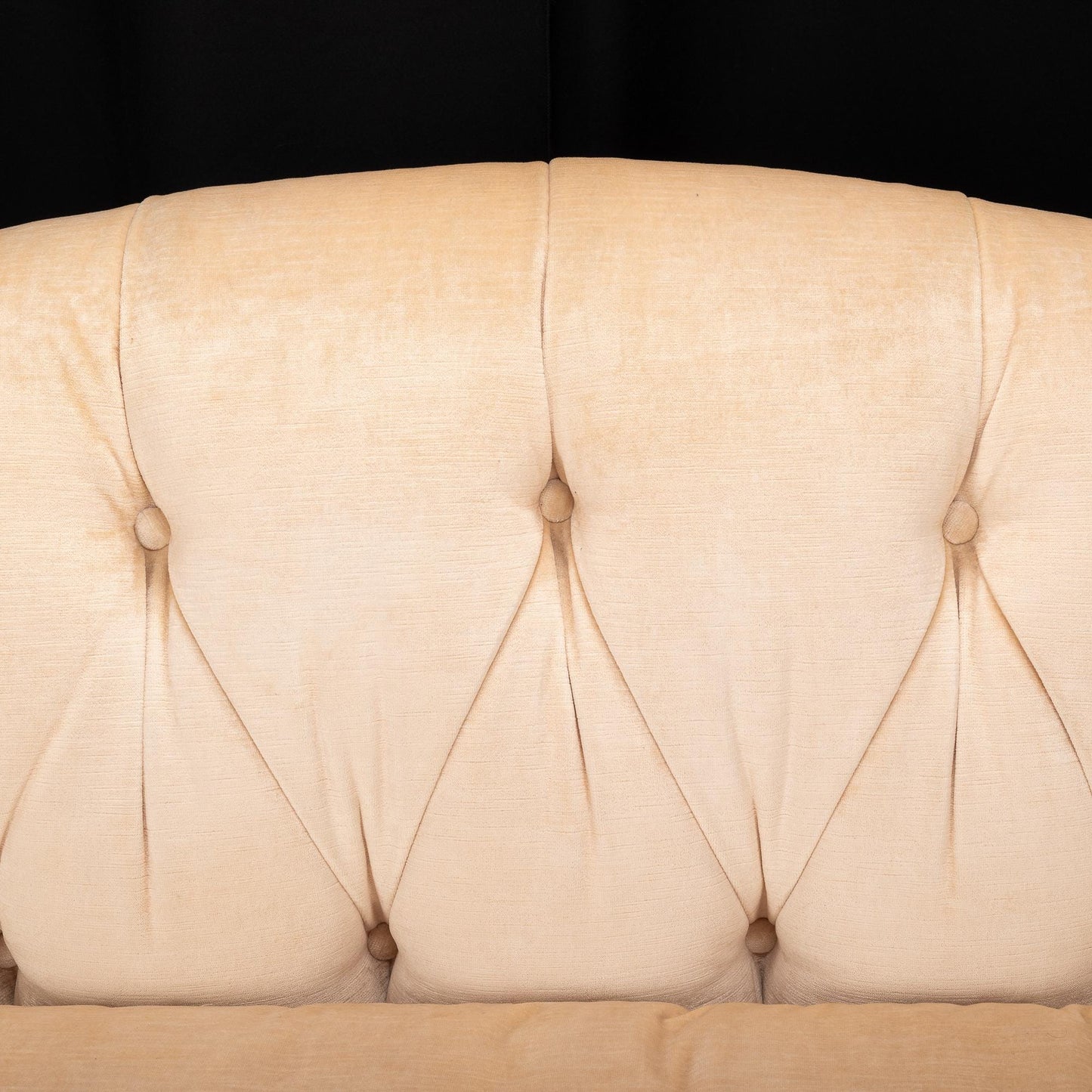 Baker Furniture Golden Beige Tufted Chesterfield Velvet Long Sofa Beautiful! High End Luxury Couch USA Shipping Available