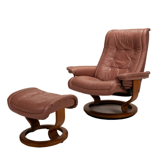 Large Ekornes Stressless Royal Recliner Chair + Ottoman in Mauve Pink - Norway , Classic Scandinavian Design, Unique Tufted Model